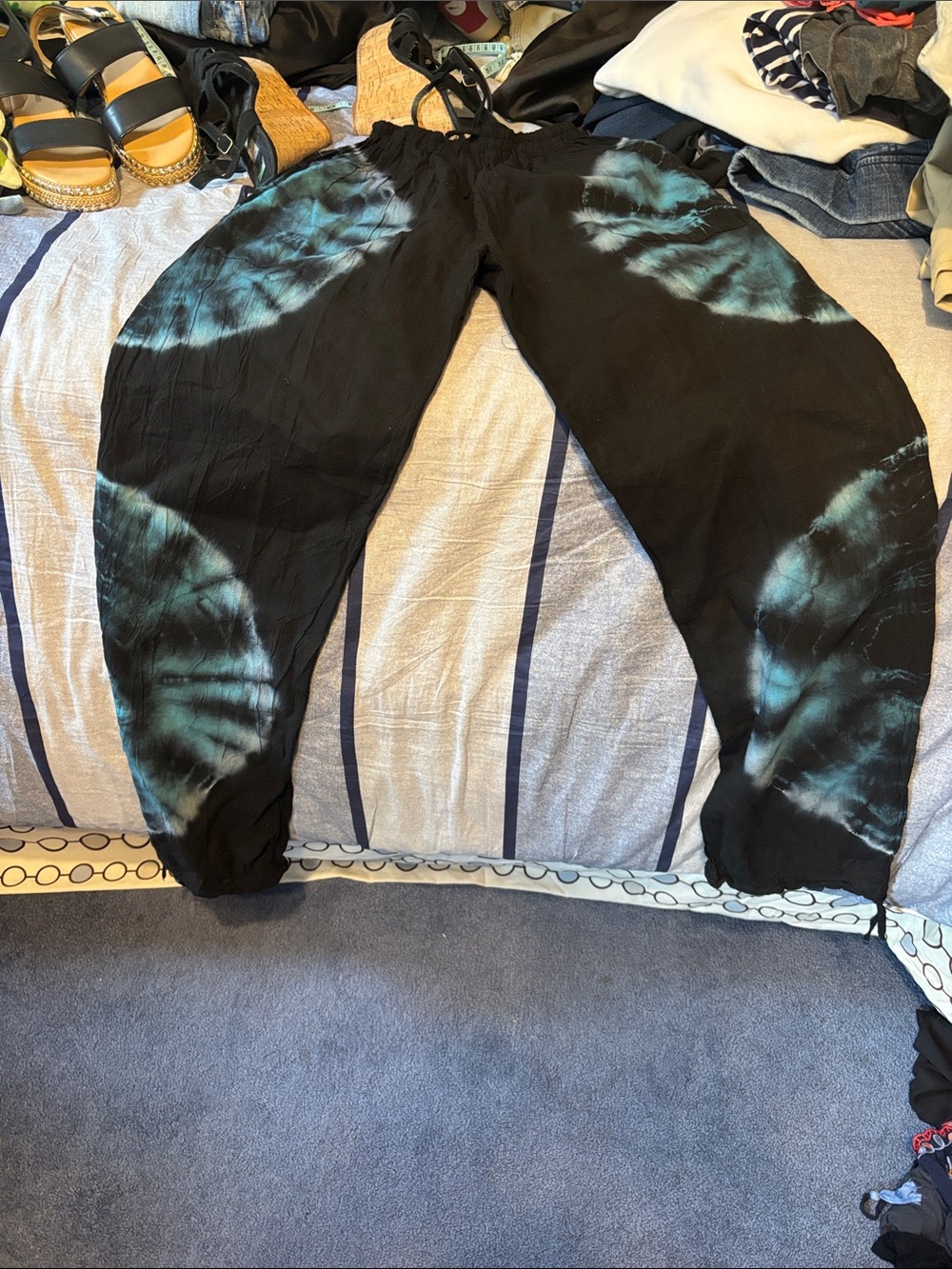 Source Unknown Black & Teal Tie-Dye Harem Pants